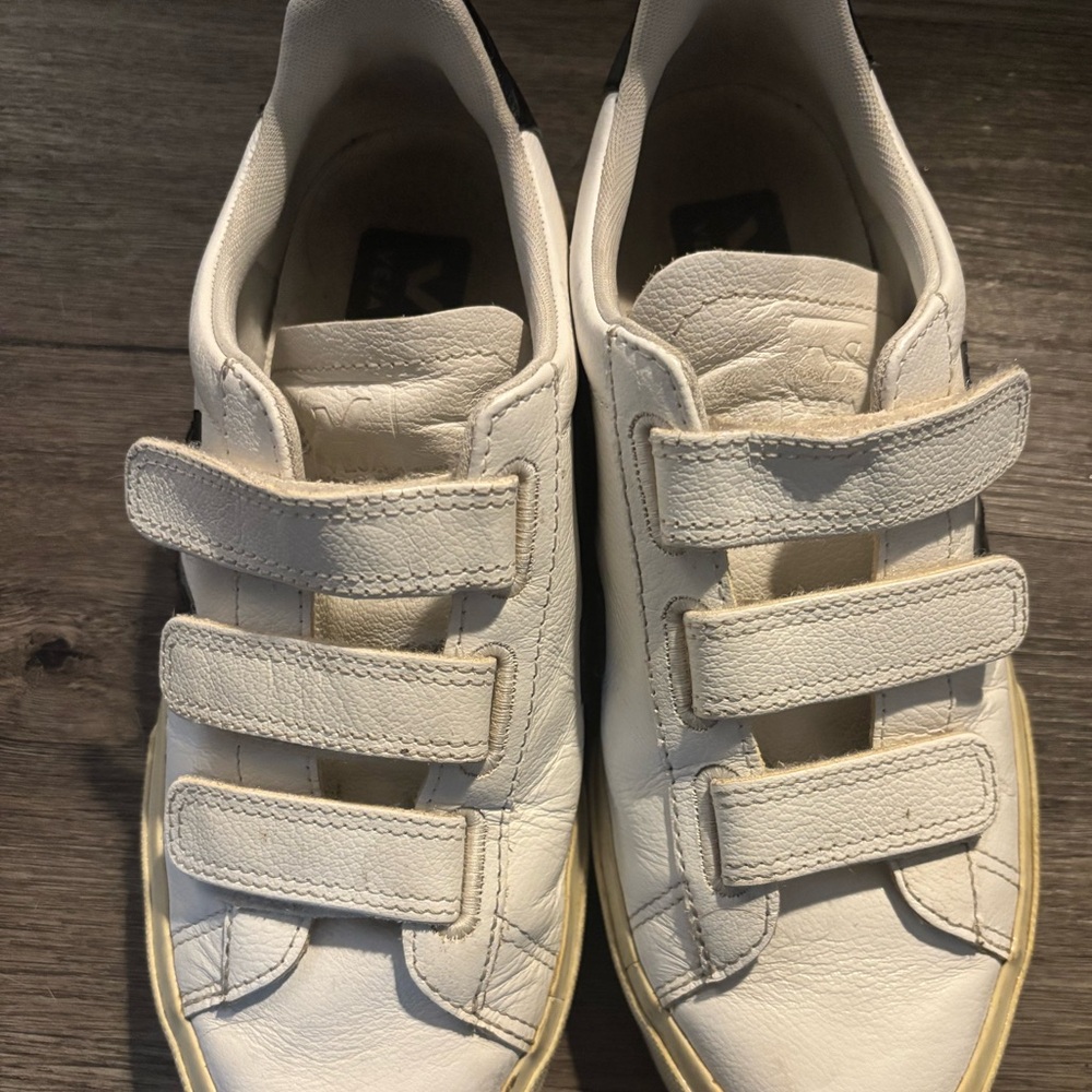Veja Velcro sneakers